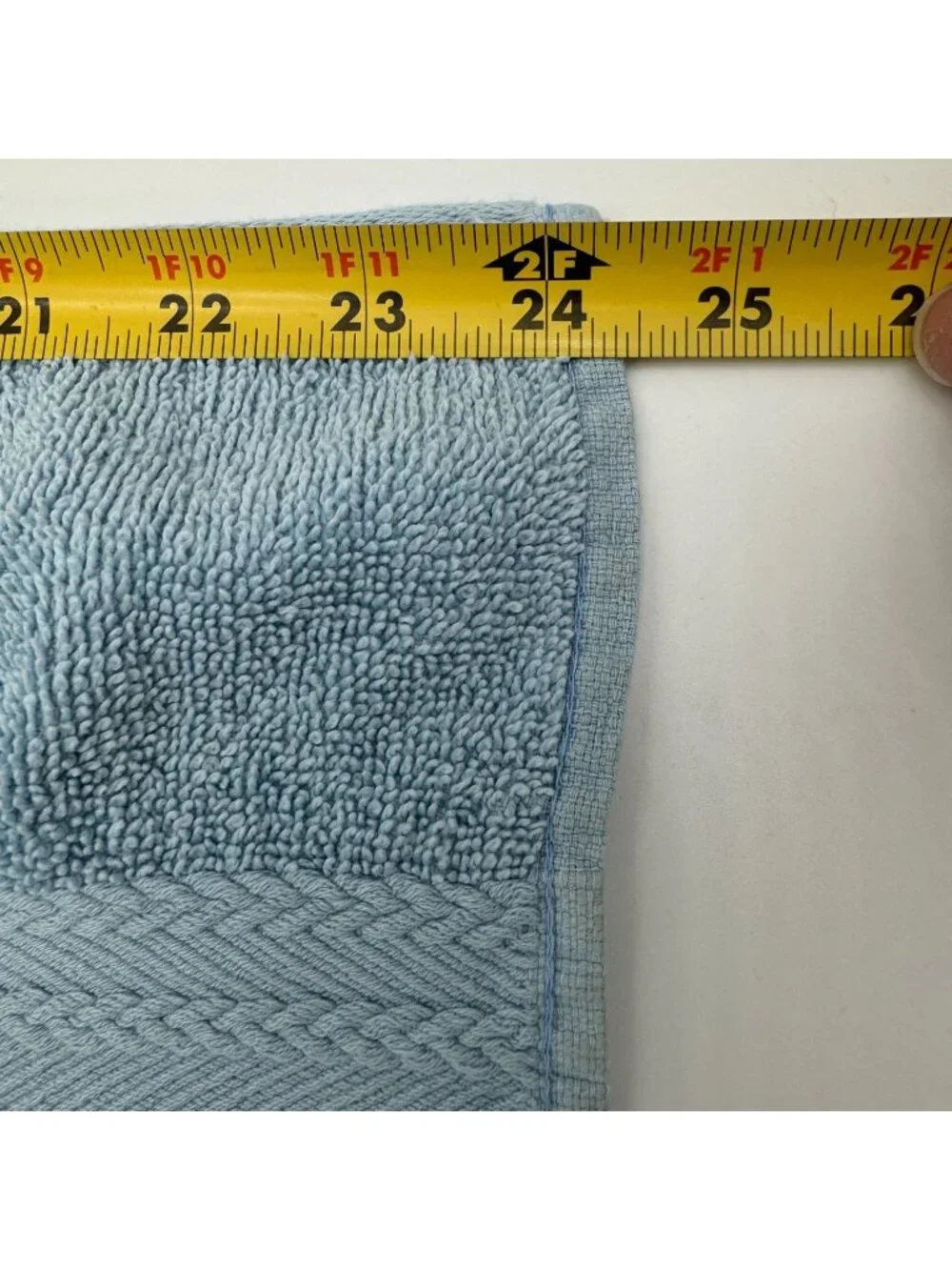 Tommy Hilfiger 100% Cotton Modern American Bath Towel Light Blue 24in x 47 in
